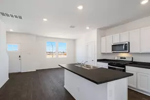 302 Puerto Plata Ave, Bastrop, TX 78602 - Photo 9