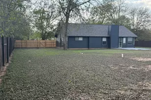 134 Laumaia Ln, Bastrop, TX 78602 - Photo 9