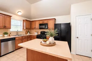 368 Amber Ash Dr, Kyle, TX 78640 - Photo 5