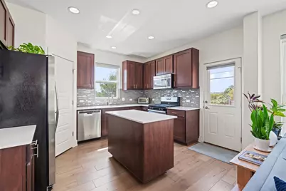 2017 Geniveive Lane, Austin, TX 78741 - Photo 7
