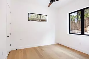 1311 Deloney St, Austin, TX 78721 - Photo 15