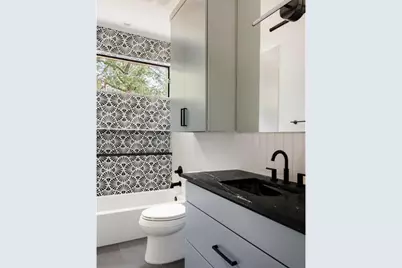 1311 Deloney Street, Austin, TX 78721 - Photo 17