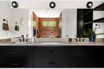 1311 Deloney Street, Austin, TX 78721 - Photo 13