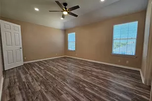 19001 Leigh Ln, Pflugerville, TX 78660 - Photo 19