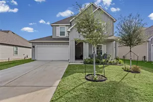 310 N Richland Dr, Lockhart, TX 78644 - Photo 1