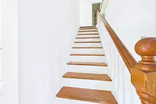 403 W 35th St, Austin, TX 78705 - Photo 5