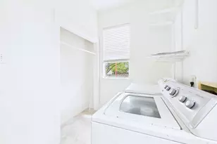 403 W 35th St, Austin, TX 78705 - Photo 13
