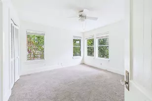 403 W 35th St, Austin, TX 78705 - Photo 31