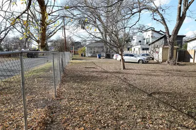 1121 Henninger Street, Austin, TX 78702 - Photo 21