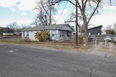 1121 Henninger Street, Austin, TX 78702 - Photo 9