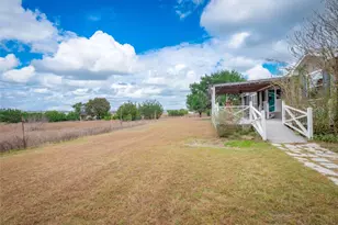 635 Ramms Dr, Florence, TX 76527 - Photo 31