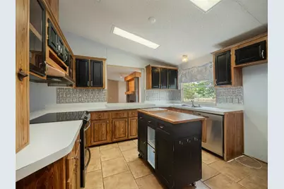 635 Ramms Drive, Florence, TX 76527 - Photo 9