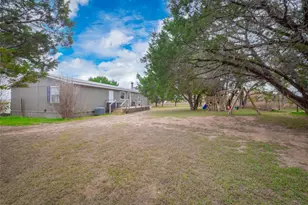 635 Ramms Dr, Florence, TX 76527 - Photo 27