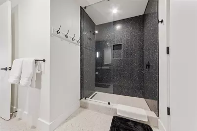 48 East Avenue #2611, Austin, TX 78701 - Photo 15