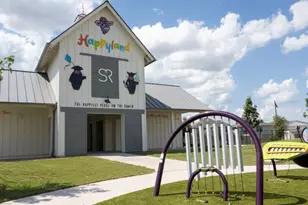 144 La Venta Loop, Liberty Hill, TX 78642 - Photo 3