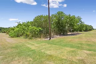 24485 E Ave C, Buckholts, TX 76518 - Photo 1