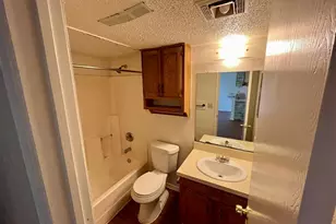 122 Hillside Dr, Elgin, TX 78621 - Photo 7