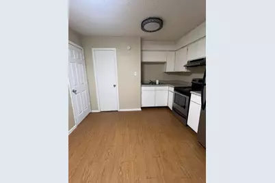 202 E 32nd Street #4, Austin, TX 78705 - Photo 3