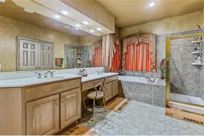 10025 Dianella Lane, Austin, TX 78759 - Photo 17