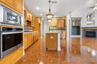 10025 Dianella Lane, Austin, TX 78759 - Photo 13