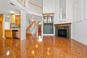 10025 Dianella Ln, Austin, TX 78759 - Photo 9