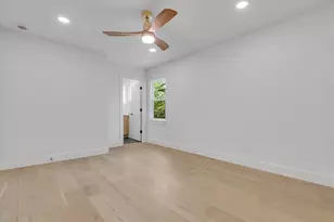 6807 Roanoke Dr, Austin, TX 78723 - Photo 15