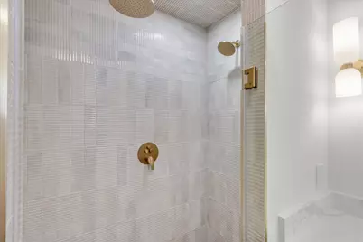 6807 Roanoke Drive, Austin, TX 78723 - Photo 11