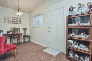 2404 Cottonwood Dr, Georgetown, TX 78628 - Photo 7