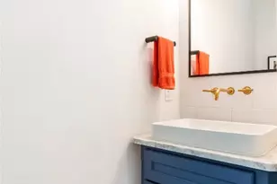 2804 E 22nd St, Austin, TX 78722 - Photo 17