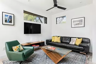 2804 E 22nd St, Austin, TX 78722 - Photo 5