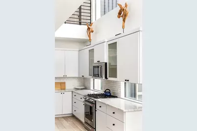 2804 E 22nd Street #B, Austin, TX 78722 - Photo 13