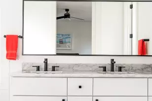 2804 E 22nd St, Austin, TX 78722 - Photo 31