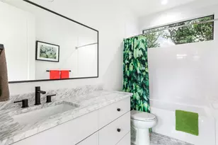 2804 E 22nd St, Austin, TX 78722 - Photo 35