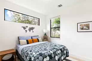 2804 E 22nd St, Austin, TX 78722 - Photo 37