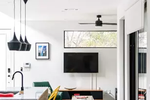 2804 E 22nd St, Austin, TX 78722 - Photo 11