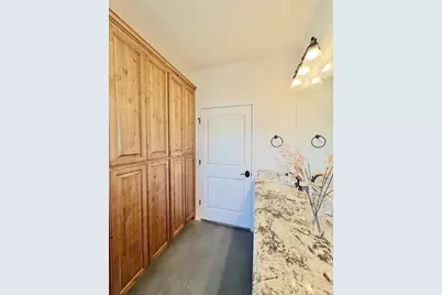 1094 Raintree Lane, Elgin, TX 78621 - Photo 27