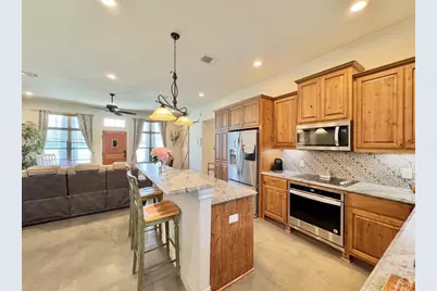 1094 Raintree Lane, Elgin, TX 78621 - Photo 11