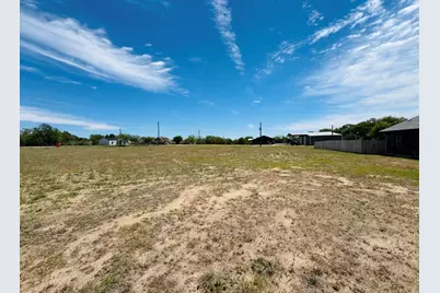 1094 Raintree Lane, Elgin, TX 78621 - Photo 33