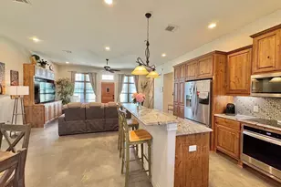 1094 Raintree Ln, Elgin, TX 78621 - Photo 9