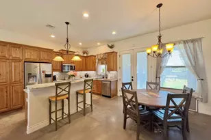 1094 Raintree Ln, Elgin, TX 78621 - Photo 13