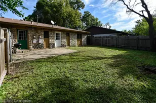 2211 Lanier Dr, Austin, TX 78757 - Photo 17