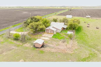 19810 Janak Road, Coupland, TX 78615 - Photo 9