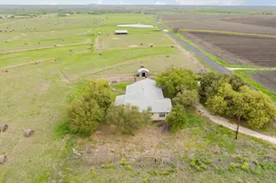 19810 Janak Rd, Coupland, TX 78615 - Photo 13