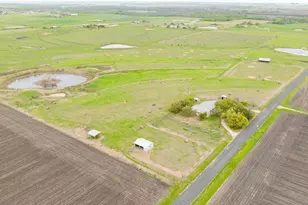 19810 Janak Rd, Coupland, TX 78615 - Photo 11