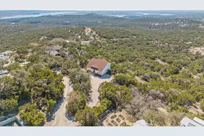 8101 Breeze Way, Jonestown, TX 78645 - Photo 37