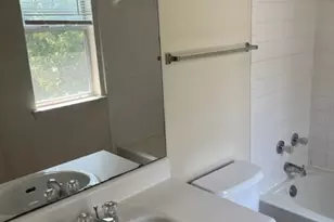 1021 Christopher Ave, Round Rock, TX 78681 - Photo 17