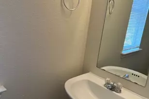 1021 Christopher Ave, Round Rock, TX 78681 - Photo 3