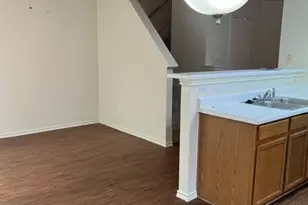 1021 Christopher Ave, Round Rock, TX 78681 - Photo 11