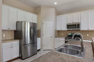 216 Cherry Laurel Dr, Cedar Park, TX 78613 - Photo 5