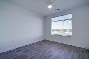 13130 Pond Springs Road Rd, Austin, TX 78729 - Photo 17